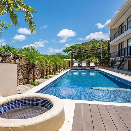 Tamarindo Beach, Prime Location, Fantastic Watersalt Pool & Cold Plunge, Family & Friends Exterior photo