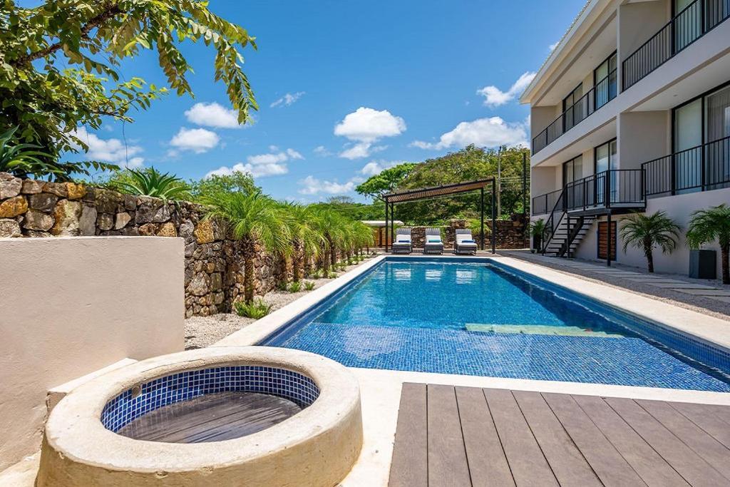 Tamarindo Beach, Prime Location, Fantastic Watersalt Pool & Cold Plunge, Family & Friends Exterior photo