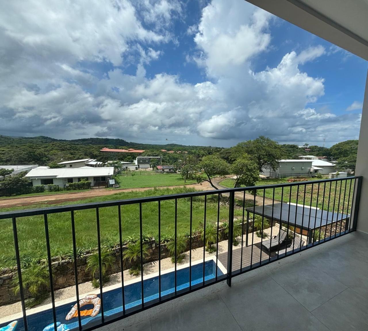 Tamarindo Beach, Prime Location, Fantastic Watersalt Pool & Cold Plunge, Family & Friends Exterior photo